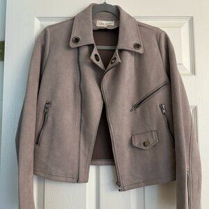 Jacket with zipper accents